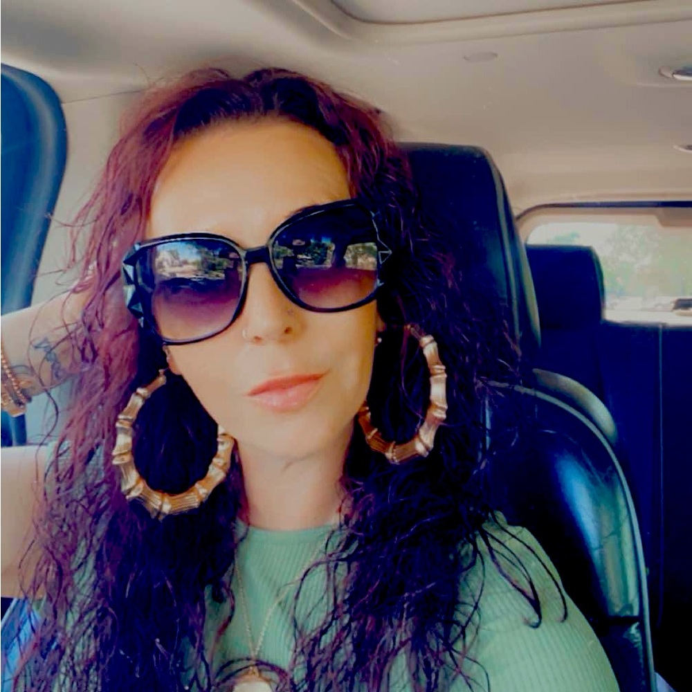 Meet your Posher, Shannon